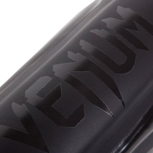 Защита голени и стопы Venum (Черный) Защита голени и стопы Venum (Черный)