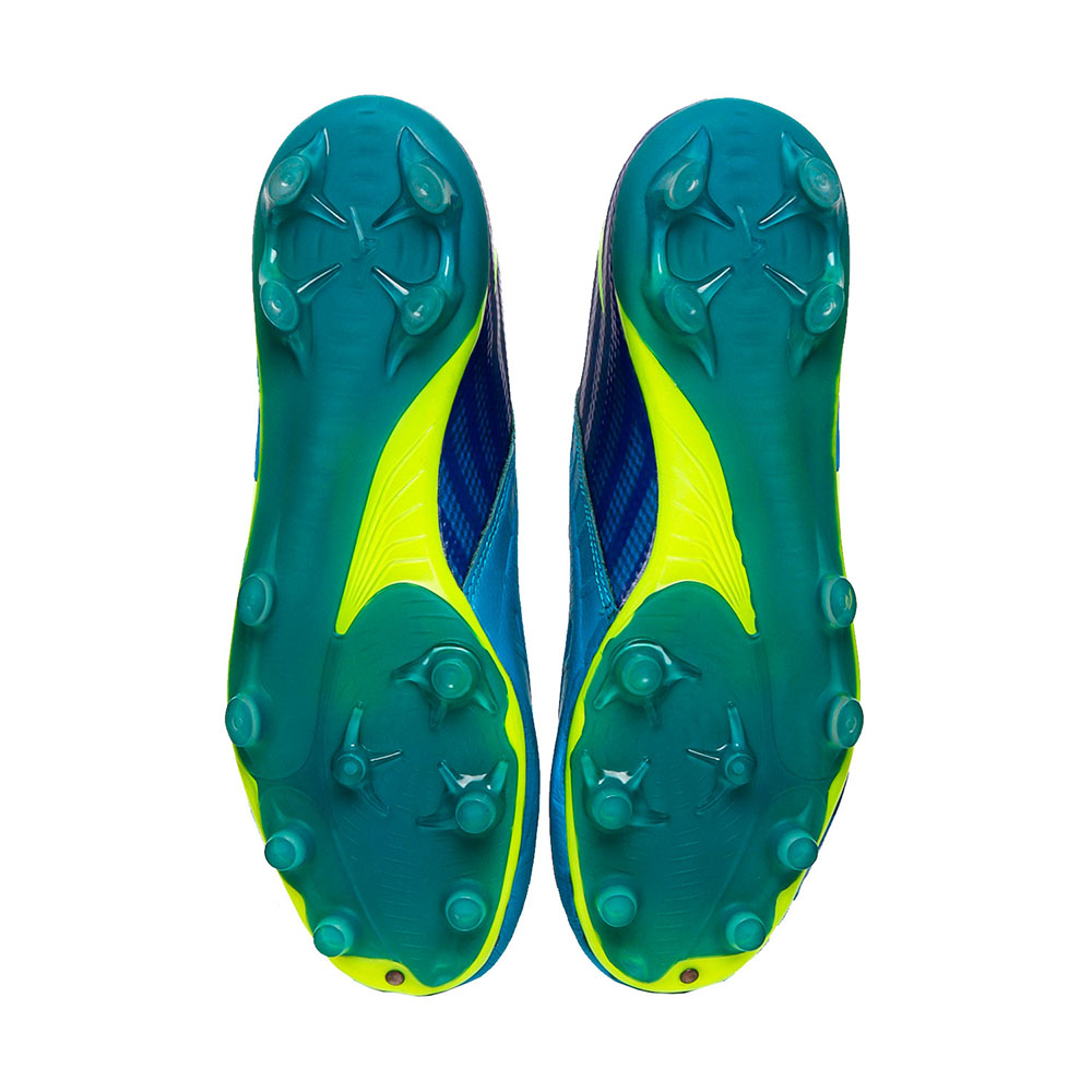 Футбольные бутсы Mizuno B3