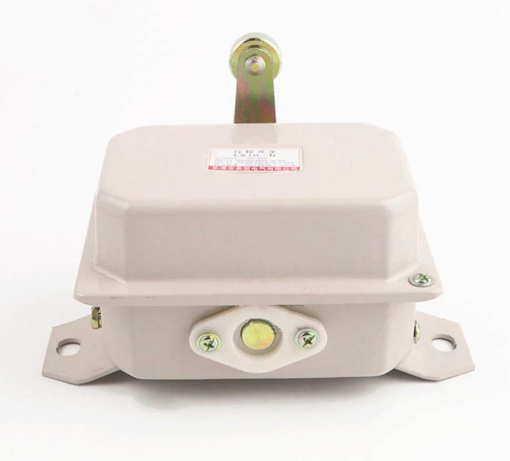 Концевой выключатель Delixi LXP1-404-1C